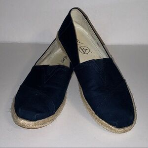 TOMS, Navy Alpargatas , Size 9.5
